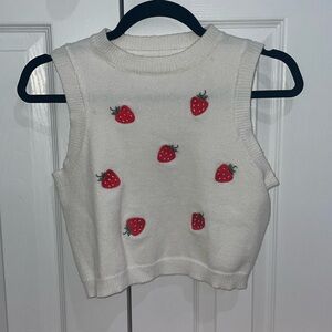 Cute strawberry crop top size medium